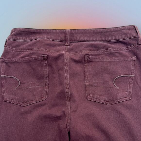 AMERICAN EAGLE Women’s 10 Burgundy JEGGING Jeans - Picture 3 of 4